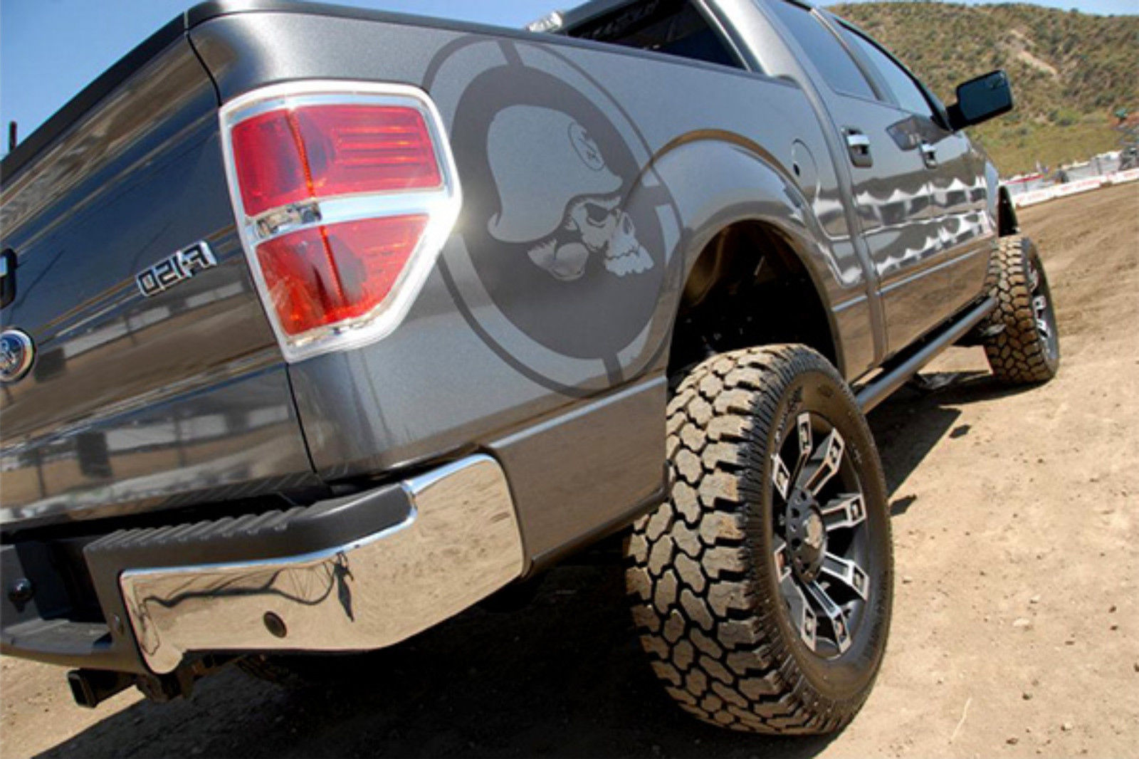 Metal Mulisha Skull Bedside Vinyl Decal Kit for Musclecar truck