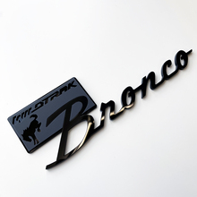 Bronco Wildtrak Fender Badges Tailgate Emblem 3D Badge Black vs Grey
 3