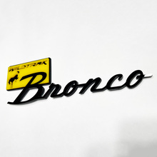Bronco Wildtrak Fender Badges Tailgate Emblem 3D Badge Black vs Red
 3