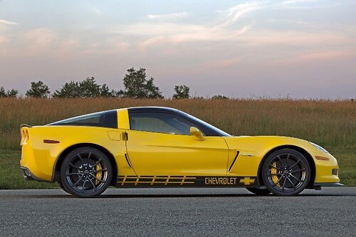 Multiple Color Graphic Corvette / Camaro ZL1 Car Racing Art Decal Sticker
